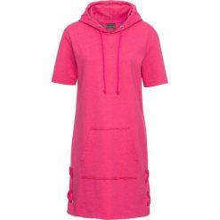 Sukienka shirtowa ze sznurowaniem: must have bonprix ciemnoróżowy melanż. Czerwone sukienki damskie bonprix, bez wzorów, bez kołnierzyka, bez ramiączek. Za 54.99 zł.