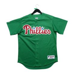 Second life - Majestic Philadelphia Phillies Koszulka - Stan bardzo dobry. Zielone koszulki sportowe męskie MAJESTIC SPORT, m, bez wzorów, z jersey, bez kołnierzyka, bez ramiączek. Za 809.36 zł.