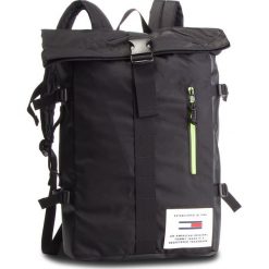 Plecak TOMMY JEANS - Tjm Cool Tech Roll Backpack AM0AM04321 002. Czarne plecaki damskie Tommy Jeans, z jeansu. Za 549.00 zł.