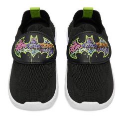 Sneakersy Batman. Czarne trampki i tenisówki chłopięce batman, bez wzorów, bez zapięcia. Za 59.99 zł.