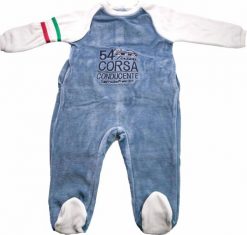 Body niemowlęce Ferrari z fleecu, 80% bawełny 20% poliestru. Niebieskie body niemowlęce Ferrari, bez wzorów, z bawełny, bez ramiączek. Za 229.99 zł.