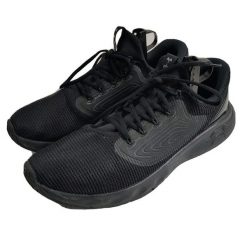 Męskie Buty Sportowe Charged Vantage 2. Czarne buty sportowe męskie Under Armour, bez zapięcia. Za 481.99 zł.