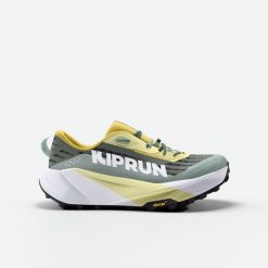 Buty do biegania w terenie damskie Kiprun Kipsummit Max. Zielone obuwie sportowe damskie KIPRUN, bez wzorów, do biegania. Za 599.99 zł.