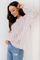 Sweter damski z wełną okrągłym dekoltem i pięknym splotem różowy. Czerwone sukienki damskie Sukienki.shop, na lato, s, w ażurowe wzory, z materiału, eleganckie, bez kołnierzyka, bez ramiączek, bez kaptura. Za 139.00 zł.
