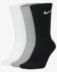 Skarpety Unisex Adult Value Crew (zestaw 3 Sztuk). Szare skarpety męskie Nike, bez wzorów, z bawełny. Za 97.99 zł.