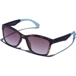 Męskie okulary przeciwsłoneczne w kolorze brązowo-fioletowym. Brązowe okulary przeciwsłoneczne męskie marki Guess. W wyprzedaży za 150.95 zł.