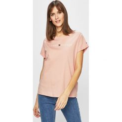 Tommy Hilfiger - Top. Czerwone t-shirty damskie Tommy Hilfiger, m, bez wzorów, z bawełny, casualowe, bez kołnierzyka. W wyprzedaży za 149.90 zł.