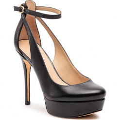 Szpilki GUESS - FL5HRR LEA08 BLACK. Czarne szpilki damskie Guess, z aplikacjami, ze skóry ekologicznej. Za 739.00 zł.