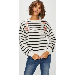 Broadway - Sweter. Białe swetry damskie Broadway, l, bez wzorów, z bawełny, bez kołnierzyka, bez ramiączek, krótkie, bez kaptura. W wyprzedaży za 119.90 zł.