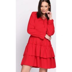 Czerwona Sukienka Suave. Czerwone sukienki damskie Born2be. Za 79.99 zł.