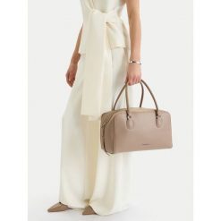 Torebka GINO ROSSI. Brązowe torebki do ręki damskie Gino Rossi, bez wzorów, bez dodatków. Za 499.99 zł.