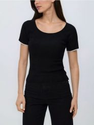 Sweter z krótkim rękawem - czarny. Czarne swetry damskie Reserved, l, bez wzorów, z dzianiny, bez kołnierzyka, bez ramiączek, krótkie, bez kaptura. Za 79.99 zł.