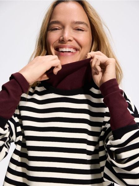 Bluza w paski z bawełną - wielobarwny. Bluzy damskie Reserved, l, bez wzorów, z bawełny, bez kaptura. Za 99.99 zł.