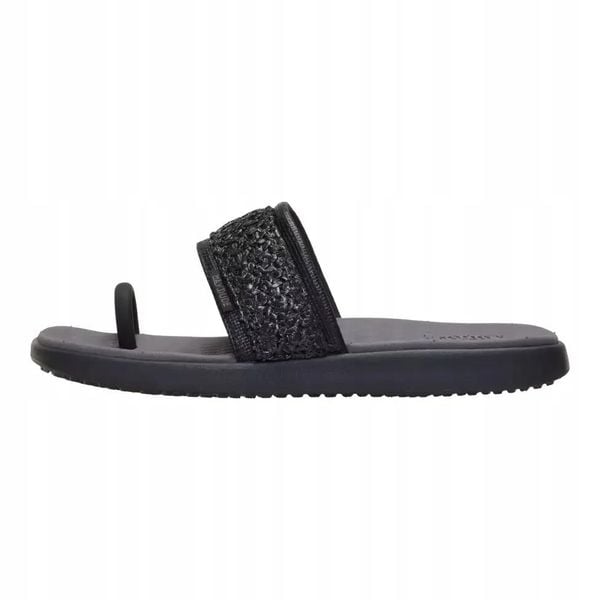HeyDude Damskie Sandały Maui Breeze Toe Loop. Czarne sandały damskie Hey dude, bez wzorów, z materiału, bez obcasa, bez zapięcia. Za 199.00 zł.