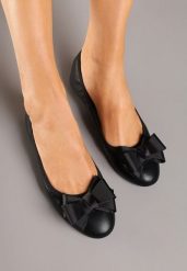 Czarne Balerinki w Casualowym Stylu Zdobione Kokardą Zentewia. Czarne baleriny damskie Renee, na lato, z aplikacjami, eleganckie, bez obcasa, na obcasie. Za 69.99 zł.
