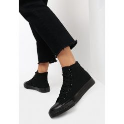 Czarne Trampki Aqiafa. Czarne trampki i tenisówki damskie Born2be, bez wzorów, z gumy, bez zapięcia. Za 59.99 zł.