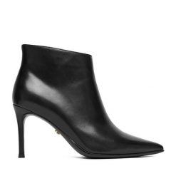 Botki GINO ROSSI. Czarne botki damskie Gino Rossi, bez obcasa, na szpilce, bez zapięcia. Za 369.99 zł.