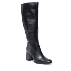 Kozaki Lasocki. Czarne kozaki damskie Lasocki, bez obcasa, na słupku. Za 343.99 zł.