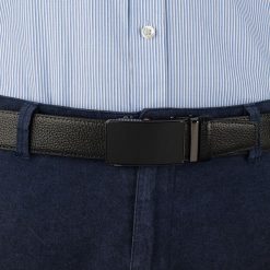Pasek męski skórzany 3,5 cm klamra automatyczna Beltimore czarny 60-548 : Kolory - czarny, Rozmiar pasków - r.110-125 cm. Czarne paski damskie bez wzorów, ze skóry, wizytowe. Za 64.99 zł.