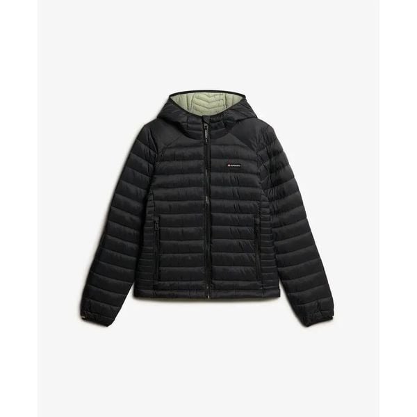Damska kurtka puchowa Superdry Fuji Lite. Czarne kurtki damskie Superdry., l, z aplikacjami, z gumy, z kapturem. Za 389.00 zł.