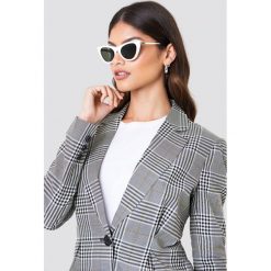 Le Specs Okulary przeciwsłoneczne Enchantress - White. Białe okulary przeciwsłoneczne damskie Le Specs. Za 242.95 zł.