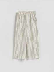 Piżamowe spodnie - jasnozielony. Zielone piżamy damskie Reserved, l, bez wzorów, z bawełny, bez ramiączek. Za 59.99 zł.