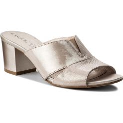 Klapki LASOCKI - 70761-03 Beżowy. Czerwone klapki damskie Lasocki, z materiału. Za 149.99 zł.