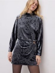 Sukienka mini - ciemnoszary. Szare sukienki damskie Reserved, l, bez wzorów, z dzianiny, bez kołnierzyka, bez ramiączek, mini, dopasowane. Za 139.99 zł.