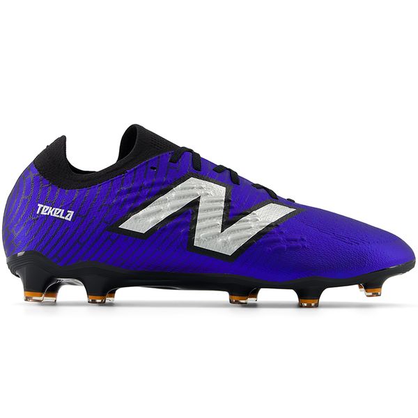 Korki męskie New Balance TEKELA MAGIA FG V4+ ST2FLZ45 – niebieskie. Niebieskie buty sportowe męskie New Balance, z materiału, bez zapięcia, do piłki nożnej. Za 429.99 zł.