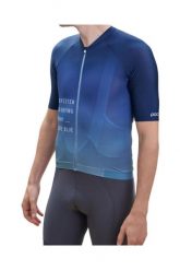 Koszulka kolarska męska POC Pristine Print Jersey. Niebieskie koszulki sportowe męskie POC, l, bez wzorów, z jersey, bez kołnierzyka, bez ramiączek, rowerowe. Za 275.49 zł.
