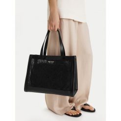 Torebka Nine West. Czarne torebki do ręki damskie Nine West, bez wzorów, klasyczne, bez dodatków. Za 289.99 zł.