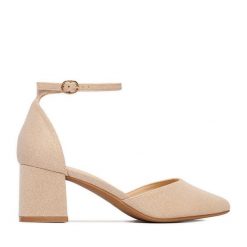 Czółenka JENNY. Brązowe czółenka damskie Jenny, bez wzorów, bez obcasa, bez zapięcia. Za 129.99 zł.