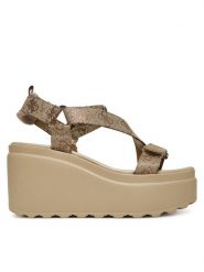 Guess Sandały FLJOCI LEL03 Złoty. Żółte sandały damskie Guess, z aplikacjami, ze skóry, bez obcasa, na koturnie, bez zapięcia. Za 429.99 zł.
