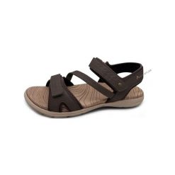 Sandały damskie Whistler Zamora. Żółte sandały damskie Whistler, bez wzorów, z materiału, bez obcasa, bez zapięcia. Za 220.00 zł.