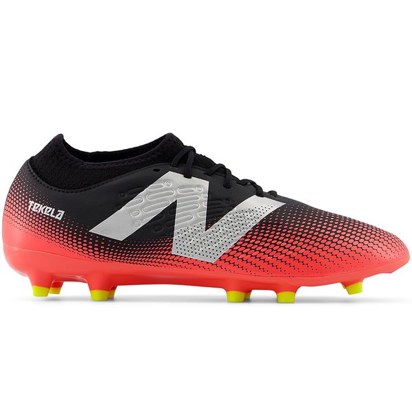 Korki męskie New Balance TEKELA MAGIQUE FG V4+ ST3FR45 - czerwone. Niebieskie buty sportowe męskie New Balance, z syntetyku, bez zapięcia, do piłki nożnej. Za 269.99 zł.