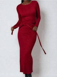 Sukienka maxi dresowa - czerwony. Czerwone sukienki damskie Sinsay, l, bez wzorów, z dresówki, bez kołnierzyka, bez ramiączek, maxi. Za 69.99 zł.