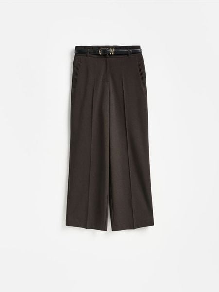Spodnie wide leg - ciemnobrązowy. Brązowe spodnie materiałowe damskie Reserved, l, bez wzorów, z tkaniny. Za 139.99 zł.