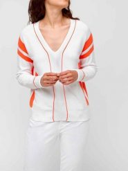 Sweter Damski TBS Malenpul. Białe swetry damskie TBS, na lato, l, bez wzorów, z materiału, eleganckie, bez kołnierzyka, bez ramiączek, krótkie, bez kaptura. Za 259.00 zł.