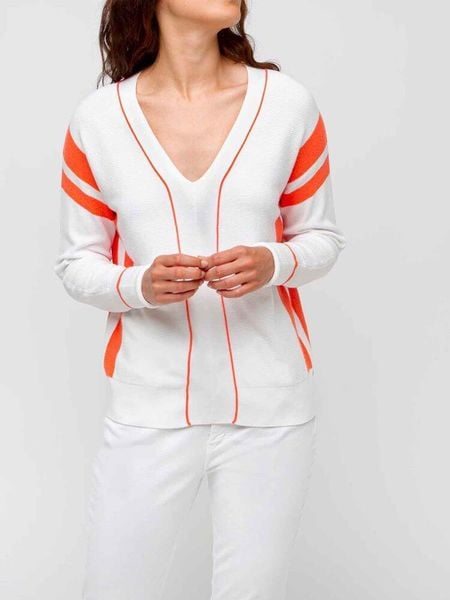 Sweter Damski TBS Malenpul. Białe swetry damskie TBS, na lato, l, bez wzorów, z materiału, eleganckie, bez kołnierzyka, bez ramiączek, krótkie, bez kaptura. Za 259.00 zł.