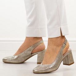 Złote ażurowe czółenka damskie na słupku Potocki 12582. Żółte czółenka damskie POTOCKI, w ażurowe wzory, ze skóry, biznesowe, z okrągłym noskiem, bez obcasa, na słupku, bez zapięcia. Za 179.00 zł.