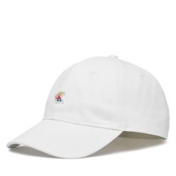 Czapka z daszkiem Calvin Klein. Białe czapki i kapelusze damskie Calvin Klein, bez wzorów. Za 169.99 zł.