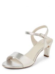 Tamaris Sandały Kobiety Syntetyczny srebrny jednolity, 36. Szare sandały damskie Tamaris, bez wzorów, ze skóry, bez obcasa, bez zapięcia. Za 249.95 zł.