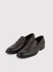 PAKO LORENTE – Brązowe loafersy męskie. Brązowe eleganckie półbuty Pako Lorente, z jeansu, bez zapięcia. Za 399.99 zł.