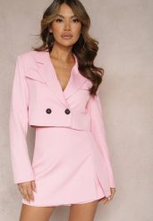 Różowe Szorty Imitujące Spódniczkę Mini z Rozcięciem Kalvire. Czerwone szorty damskie Renee, na lato, l, bez wzorów, eleganckie, z podwyższonym stanem. Za 99.99 zł.