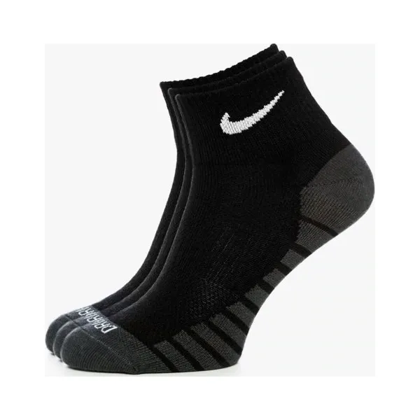 Nike Skarpety U Nk Dry Ltwt Qtr 3Pr , czarny, rozmiar XL. Czarne skarpety damskie Nike, bez wzorów, z bawełny. W wyprzedaży za 39.99 zł.