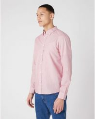 KOSZULA MĘSKA WRANGLER LS BUTTON DOWN SHIRT REDLIGHT W5AB4M82V 112130091. Koszule męskie Wrangler, m, bez wzorów, bez kołnierzyka, bez ramiączek. W wyprzedaży za 34.99 zł.