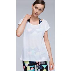 Koszulka treningowa damska TSDF007 - biały. T-shirty damskie marki 4f. W wyprzedaży za 69.99 zł.
