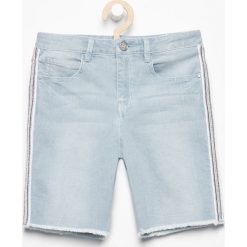 Jeansowe szorty z lampasami - Niebieski. Spodenki dla dziewczynek Reserved. W wyprzedaży za 49.99 zł.
