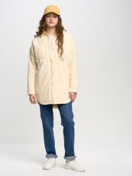 Kurtka damska typu shacket kremowa Misa 102. Białe kurtki damskie Big Star, l, bez wzorów, bez kaptura. W wyprzedaży za 219.99 zł.