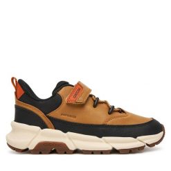 Sneakersy Geox. Żółte trampki i tenisówki chłopięce Geox, bez wzorów, bez zapięcia. Za 229.99 zł.